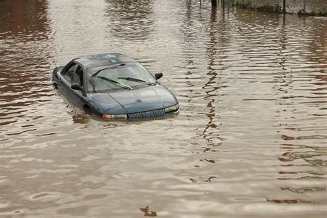 Can you sell a car that has been under water? | HowStuffWorks