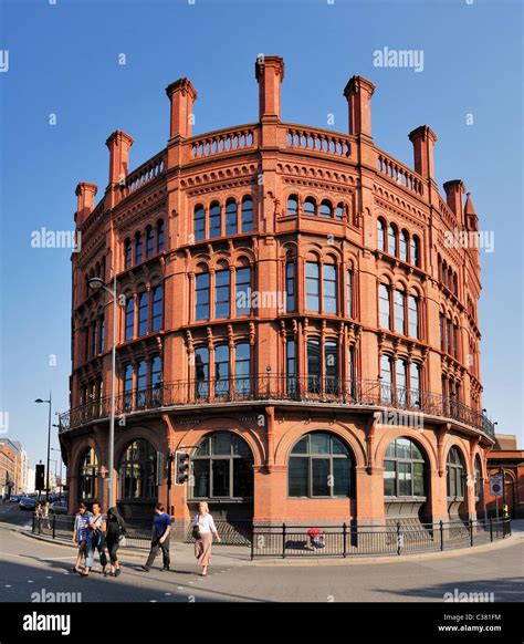 12, Hanover Street, Liverpool - home of Liverpool Housing Trust Stock Photo - Alamy