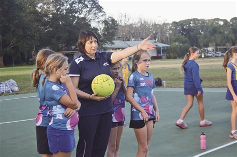 Netballers get $20,000 for shelter at Mullum – The Echo