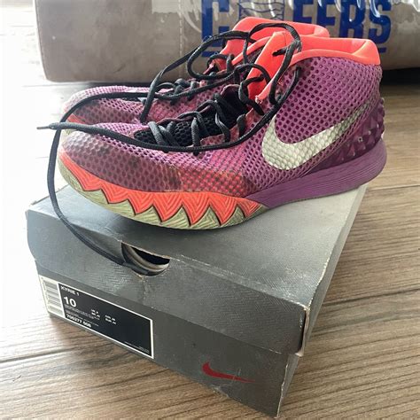 Nike Kyrie 1 size US 10, Men's Fashion, Footwear, Sneakers on Carousell