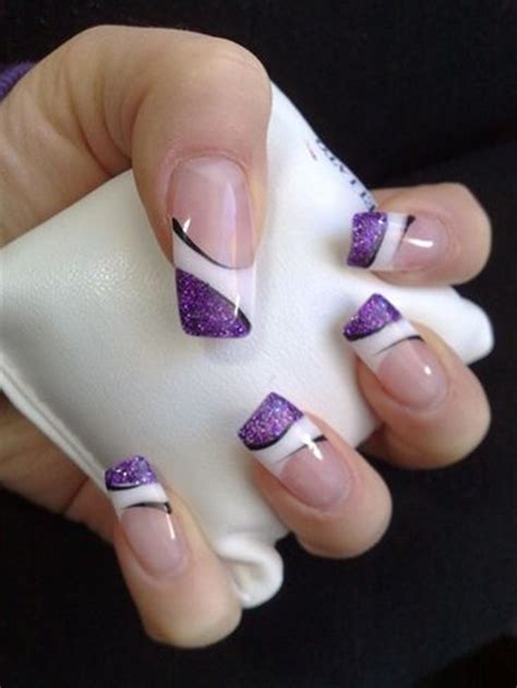 25 UV Gel Nail Art Designs & Application Tips!