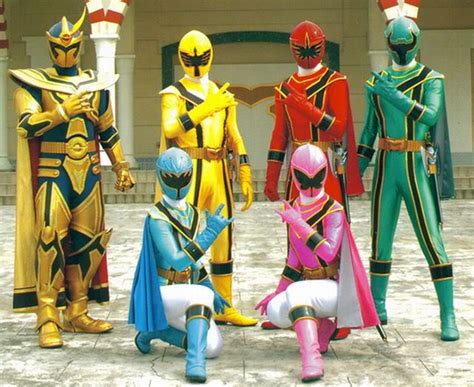 THE STRANGEVERSE!: Power Rangers: Mystic Force Review