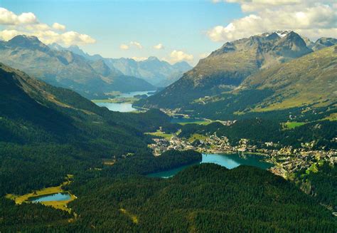 Upper Engadine valley from the Muottas Muragl area [1600 x 1107] : r ...