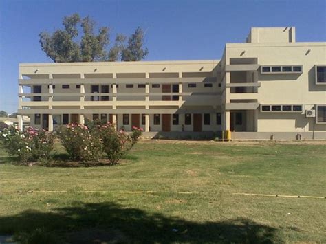 Photo - NED University by Omer Hafeez (Karachi) | Pak101.com