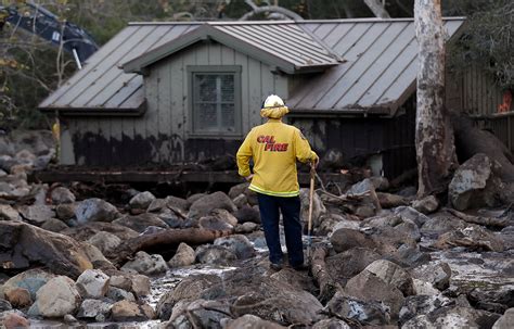 California mudslides: 17 dead, 58 houses destroyed