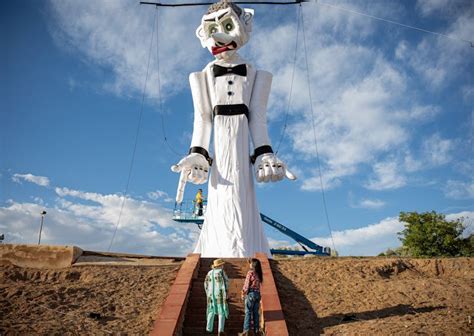 Zozobra gets roasted - New Mexico Daily Lobo