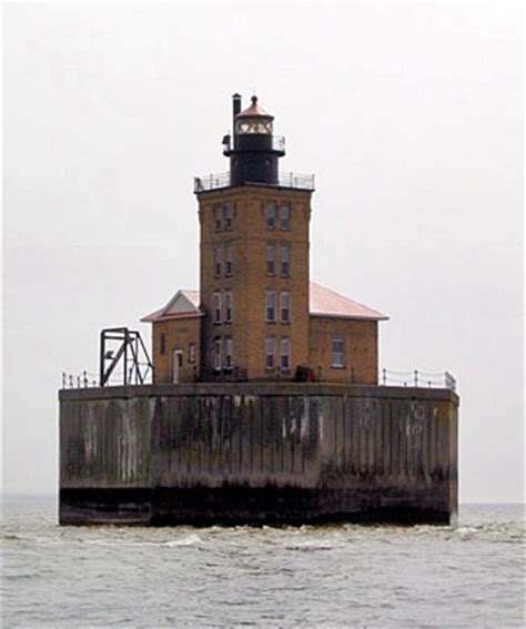 Port Austin Reef Lighthouse, Michigan at Lighthousefriends.com