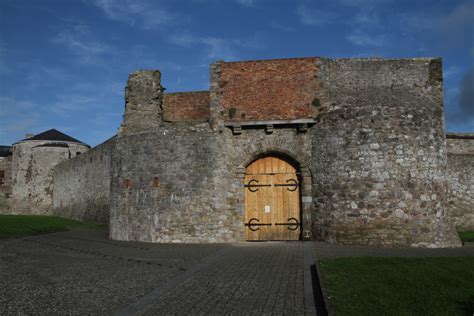 Dungarvan Castle | photos | ticket prices and opening hours information