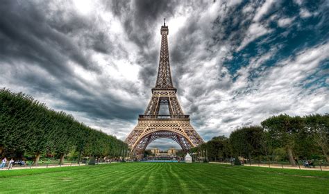 Eiffel Tower Wallpaper and Background Image | 1889x1118 | ID:101716