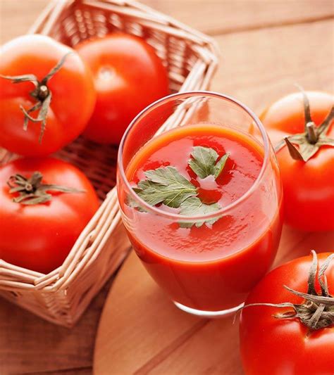 10 Best Benefits Of Tomato Juice For Skin, Hair and Health