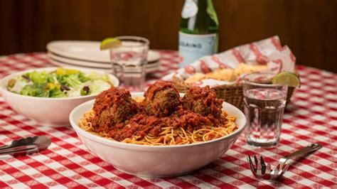 Buca Di Beppo Menu Prices With Calories [Updated 2024] - TheFoodXP