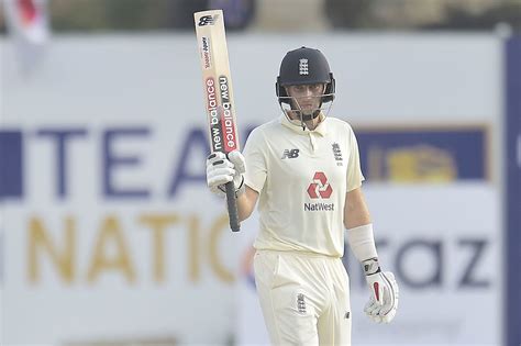 Joe Root acknowledges his half-century | ESPNcricinfo.com