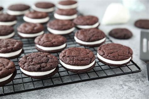 Homemade Oreos + Video (like Oreo Cakesters) | Dessert Now Dinner Later