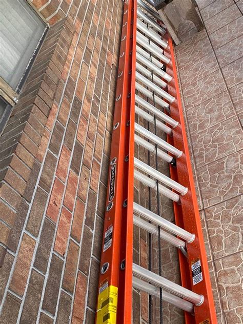 2022's Best Ladders for Gutter Cleaning (TOP 6) Reviews