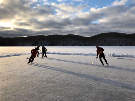 Pond hockey on NYE in northern MI : hockeyplayers