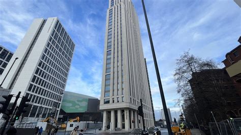 Sheffield student flats to dominate city skyline - BBC News