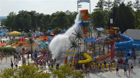 Carowinds Carolina Harbor Waterpark - WhiteWater