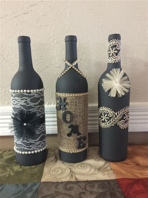 Pin de Christy Scott en My decorated/painted wine bottles & Glassware | Decorar botellas de ...