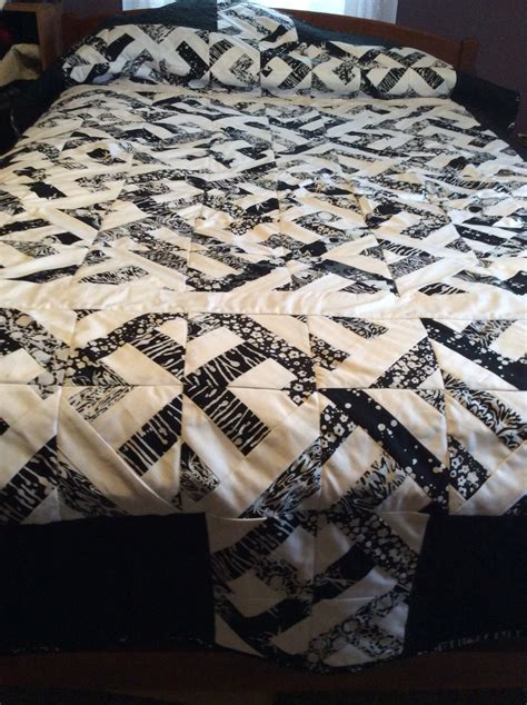 Black/white Queen Handmade Quilt - Etsy