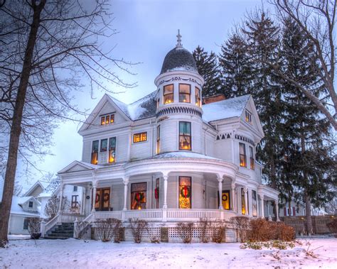 1897 Queen Anne style Victorian house in St. Clair, St. Clair County, Michigan. : ArchitecturePorn