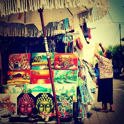 Ubud Art Market | Artist painting, Painting, Art