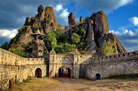 How to see the ruins of the ancient city of Nessebar in Nesebar