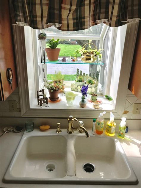 Kitchen Sink | We’re Here looking at kitchen sinks. | Bill Smith | Flickr