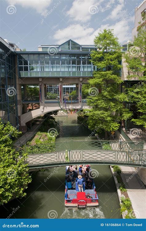 River Walk editorial stock image. Image of downtown, walk - 16106864