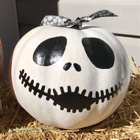 Jack Skellington 2017 | Jack skellington, Pumpkin carving, Craft projects