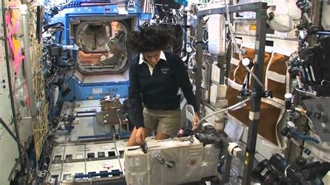 Tour Inside the International Space Station (ISS) HD - YouTube