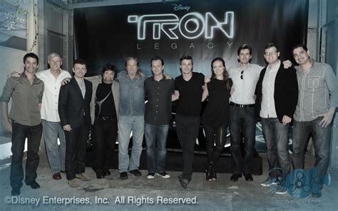 Howlin' Wolf Records: SIX STRINGS: Tron: Legacy [2010] - Cast And Crew