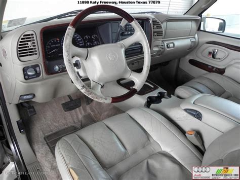 2000 Cadillac Escalade Custom Interior | Brokeasshome.com