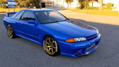 Bayside Blue Nissan Skyline GTR w/ lots of mods! [Walk Around #2016] - YouTube