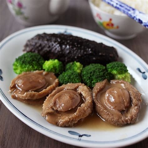 Braised Abalone with Sea Cucumber | Easy Delicious Recipes