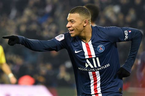 Mbappe Confirms he Will Stay On With PSG For Next Season - PSG Talk