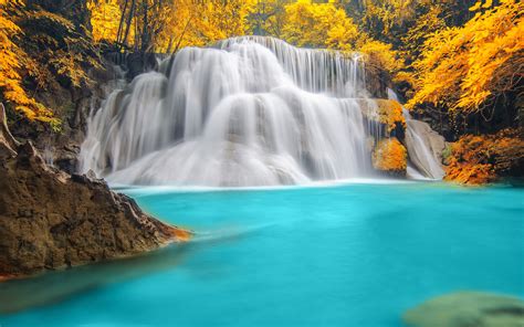 Papéis de Parede Cachoeira, água azul, rio, outono, árvores 2560x1600 ...