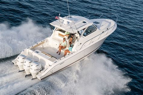 PURSUIT BOATS - OS 355 OFFSHORE BOAT