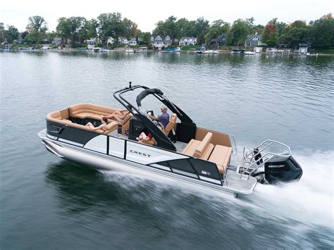 2024 Crest Caribbean Platinum 250 SLS | Boating Mag