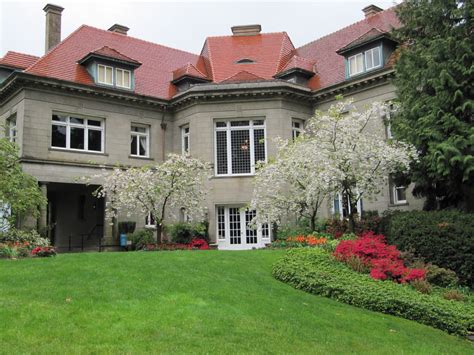 DESTINATIONS NORTHWEST: Portland's Pittock Mansion