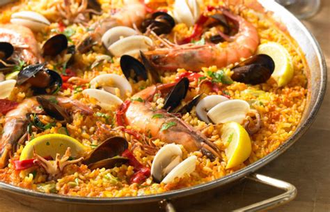 paella-with-Spanish - Club Villamar