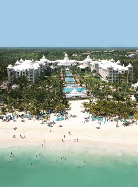 Riu Palace Punta Cana Wedding - Modern Destination Weddings