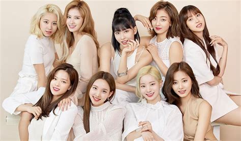 TWICE lansează un teaser și niște fotografii superbe cu Mina | K-POP ROMÂNIA