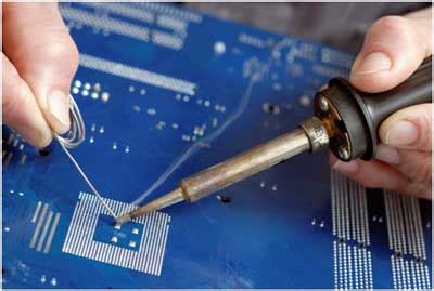 Soldering Techniques - Electronics Maker