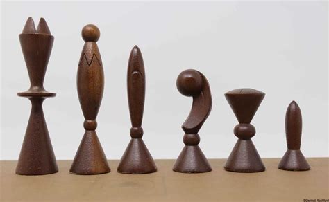 Mid Century Universum Italian Anri Chess Set