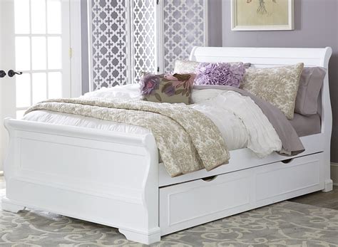 Walnut Street White Riley Full Sleigh Bed With Trundle from NE Kids | Coleman Furniture