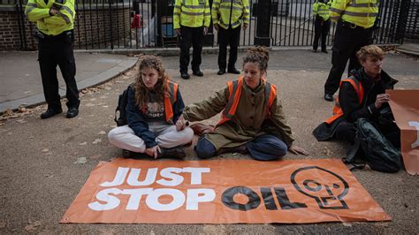 Climate activists in Just Stop Oil want to end new U.K. fossil fuel production : NPR