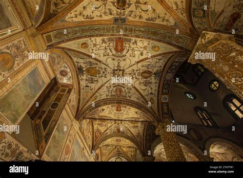 Palazzo vecchio interior hi-res stock photography and images - Alamy