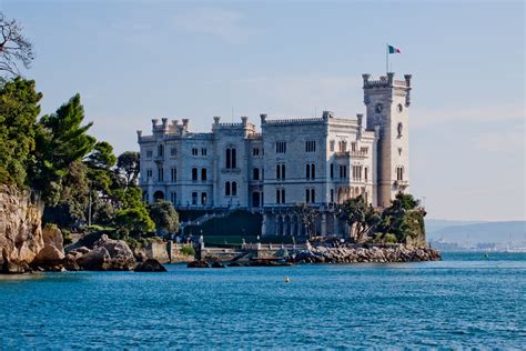 Miramare Castle, Italy : castles