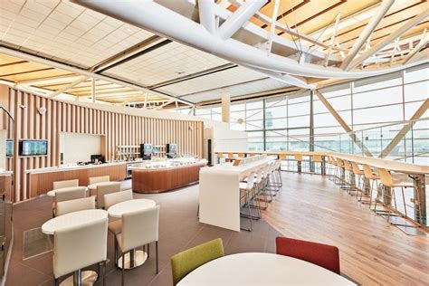 New SkyTeam buffet lounge opens at Vancouver International Airport ...