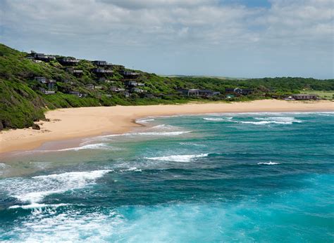 A Guide to Mozambique’s Best-Kept Secret Beaches | Vogue